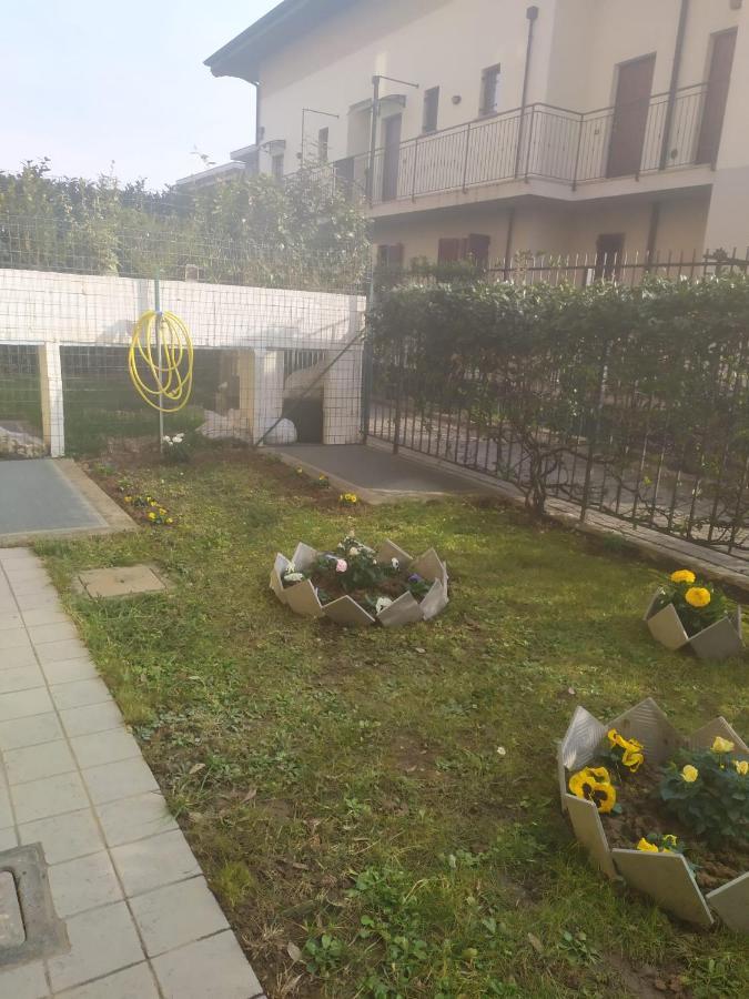 Appartement Bilocale Di Giusy à Dalmine Extérieur photo